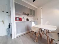 P Sanz 1, 405 by YBH - B&B Vigo