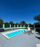 B&B Vienne - Atemberaubendes Apartment + Pool - Bed and Breakfast Vienne