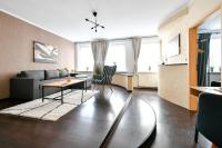 B&B Cottbus - Modernes Altmarkt Apartment mit Parkplatz 4 Gäste 55qm Waschmaschine Wlan Netflix Terrasse - Bed and Breakfast Cottbus