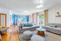 Lisbon Stunning House with Terrace - B&B Lisbona