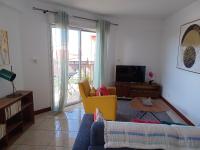 Appartement NANA A 34 - Appartement Cosy et Lumineux - Vue Panoramique- Centre ville- - Cuisine équipée- CLIM- WIFI - NETFLIX-Parking Public Gratuit-Garage privé payant - B&B