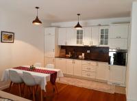 Royal Mall Apartment - Ferienwohnung Pristina