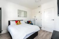 Nicely Furnished double room - Close to Croydon Hospital - B&B