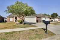Canalfront Baton Rouge Home with Patio 6 Mi to LSU! - Ferienwohnung Baton Rouge