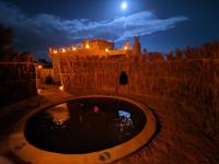 Friendo's House & Hot Spring - B&B Sīwah