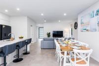B&B Shellharbour - 'Harbour Escape' A Pristine Beachside Lifestyle - Bed and Breakfast Shellharbour