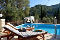 B&B Agios Gordios - Doliva Studio with private pool - Bed and Breakfast Agios Gordios