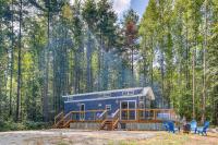 Tree-Lined Cabin with Grill in Penrose! - Ferienwohnung Penrose
