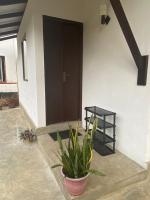 The Flora - Bed and Breakfast