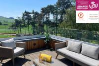 Luxury Lodge with Hot Tub at Lindores - Chambres d’hôtes Newburgh