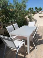 Appartement de standing avec terrasse - Bed and Breakfast