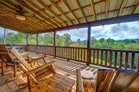 B&B Franklin - Stunning Smoky Mountain Cabin with Decks and Views! - Bed and Breakfast Franklin