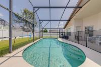 545 -Beautiful 4 Bed Home with Sparkling Pool and Games Room - B&B