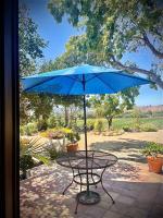 Hilltop Vineyard and Agave Field with View - Bed and Breakfast