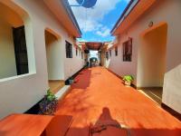 Hillsgate Homes Lodge in Namanga - B&B