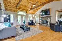 Remodeled Family Home about 2 Mi to Lake Lanier! - Ferienwohnung Buford