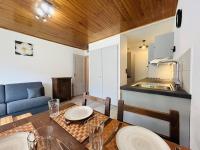 Studio Cabine Rénové avec Balcon et Parking Près des Pistes – La Salle-les-Alpes - FR-1-330F-220 - Chambres d'hôtes La Salle-les-Alpes