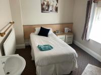 Single Room with Private Bathroom