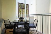 Bright & Airy Apartment with Balcony near City Center - B&B Vienna