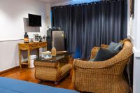 Habitación con cama grande 