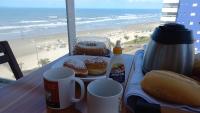 Apartamento na Praia Grande II - Pé na Areia - B&B