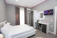 Centrally located apartment - B&B Korçë