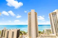 Cozy 1BR with Great Ocean Views - 3 Mins to Waikiki Beach! - B&B Honolulu