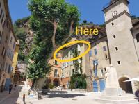 L'Imprévu de Cotignac, Appart' et Duplex au cœur du village - B&B