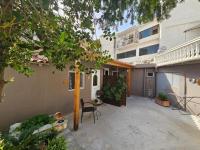 Garden Square Inn - B&B Markópoulo