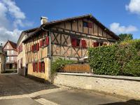 LE CLOS DU BENESTAR - Bed and Breakfast