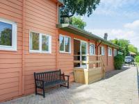 One-Bedroom Holiday Home