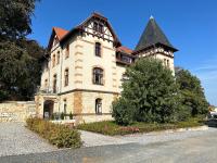 Schlosspark Apartment I 80qm I 3 Betten I bei Dresden - Ferienwohnung