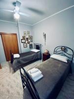 Camera Doppia con Letti Singoli