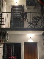 Lux House Naples Airport - B&B