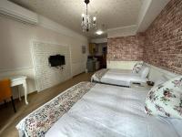 Apartment with Balcony- Room Selected at Check-In