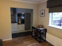 B&B Troon - Ideally Located Modern Flat - Bed and Breakfast Troon