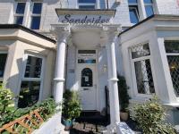 B&B Whitley Bay - Sandsides Guest House - Bed and Breakfast Whitley Bay