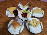 Nepal Village Family Stay - Authentic Bandipur Experience - B&B Bandi̇̄pur
