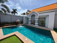 B&B Jomtien - Pattaya Jomtien Private Luxury Pool Villa 芭堤雅中天豪华私家泳池别墅 - Bed and Breakfast Jomtien