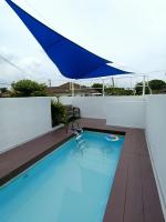 Canal Deluxe Private Room with Pool Access - Ferienwohnung Kota Bahru