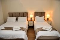 Triple Room with Mountain View
