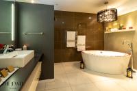 King Room with Garden View