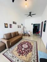 B&B Kota Bahru - Cozy 3 BR Homestay - Wifi - Bed and Breakfast Kota Bahru