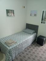 quarto 05 solteiro aconchegante a 2 km de Alphaville - B&B Barueri