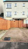 Modern 5 Bedroom Townhouse with Free Parking - B&B