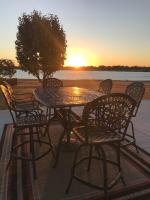 B&B Little Elm - Lakefront Family Vacation Home close to Frisco and Dallas - Bed and Breakfast Little Elm