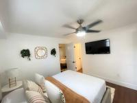 New Miami Boutique, by Calle Ocho and South Beach! - Chambres d'hôtes Miami