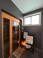 B&B Brisbane - WEST HUB. Private Infrared Sauna near city & much more! New purpose built loft style! - Bed and Breakfast Brisbane