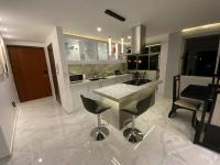 Bonito apartamento remodelado en excelente sector - Ferienwohnung