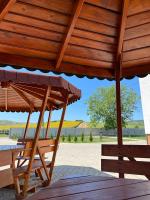 La Luna Imobiliare - Bed and Breakfast